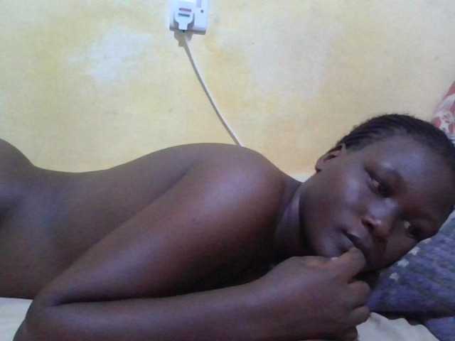 ebony-vannilah live cam on BongaCams