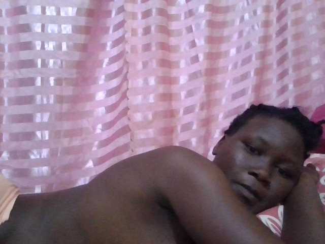 ebony-vannilah live cam on BongaCams