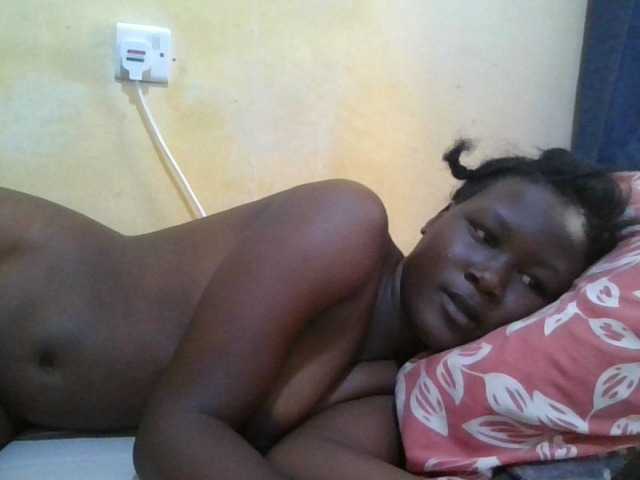 ebony-vannilah live cam on BongaCams