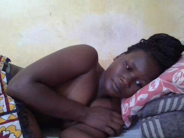 ebony-vannilah live cam on BongaCams
