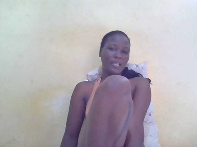 ebony-vannilah live cam on BongaCams