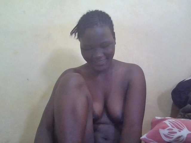 ebony-vannilah live cam on BongaCams