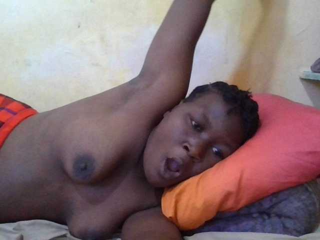 ebony-vannilah live cam on BongaCams