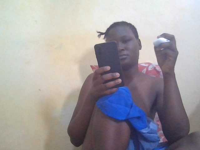 ebony-vannilah live cam on BongaCams