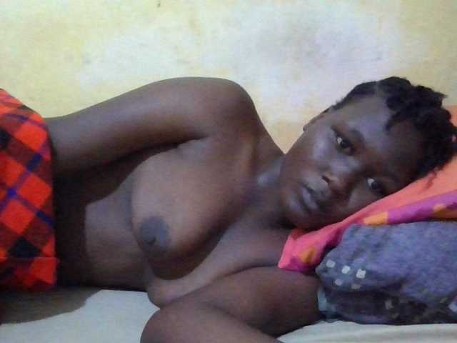 ebony-vannilah live cam on BongaCams