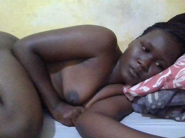 ebony-vannilah live cam on BongaCams