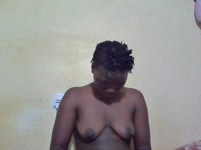 ebony-vannilah live cam on BongaCams