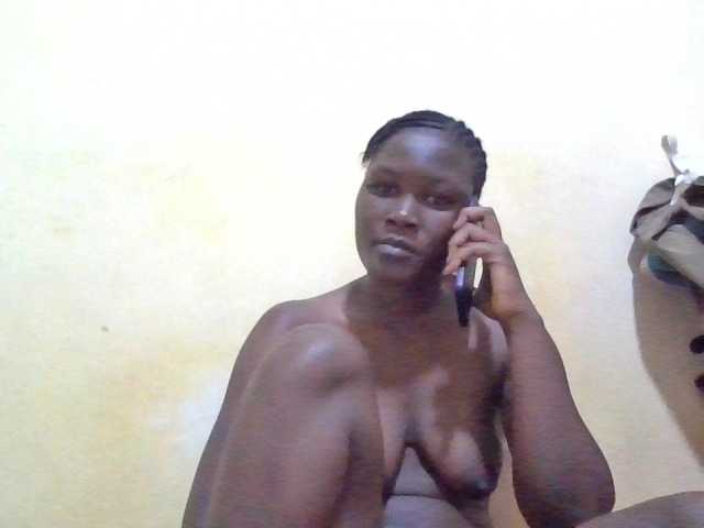 ebony-vannilah live cam on BongaCams