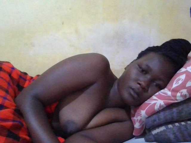 ebony-vannilah live cam on BongaCams