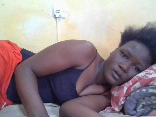 ebony-vannilah live cam on BongaCams
