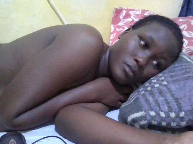 ebony-vannilah live cam on BongaCams