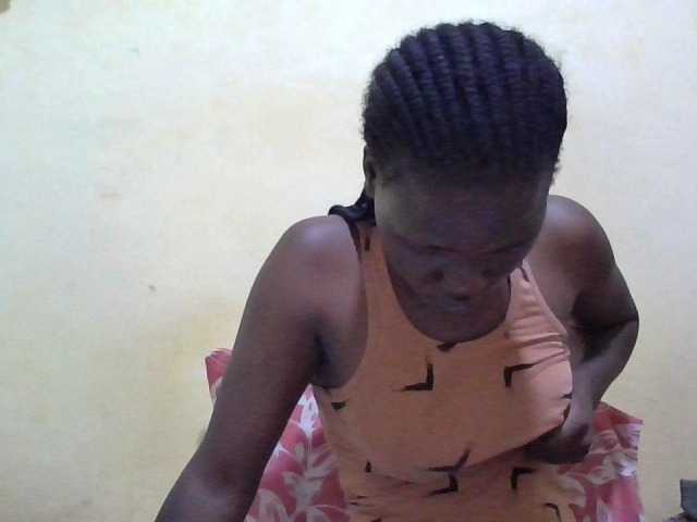 ebony-vannilah live cam on BongaCams