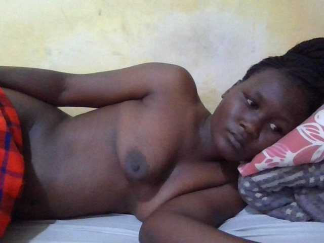 ebony-vannilah live cam on BongaCams