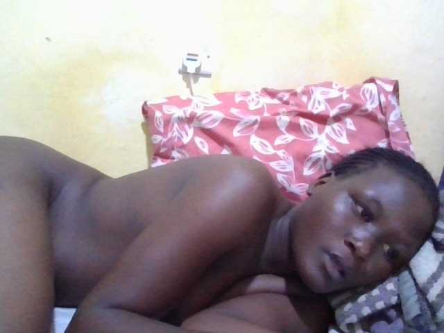 ebony-vannilah live cam on BongaCams