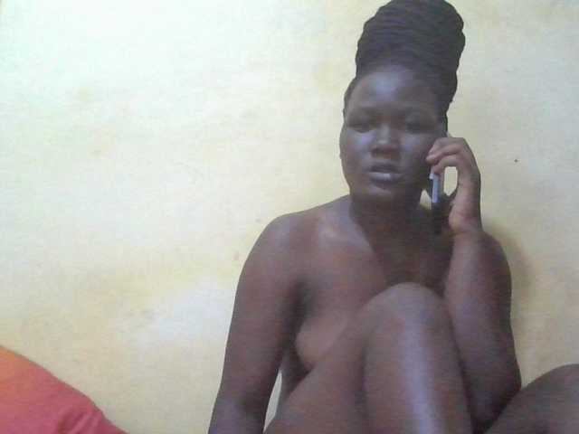 ebony-vannilah live cam on BongaCams
