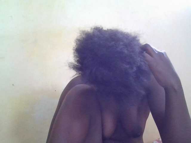 ebony-vannilah live cam on BongaCams