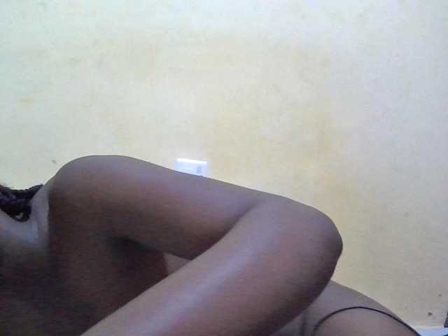 ebony-vannilah live cam on BongaCams