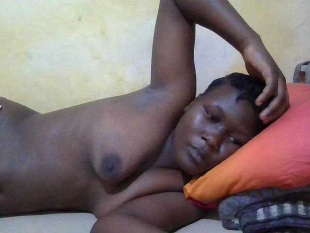 ebony-vannilah live cam on BongaCams