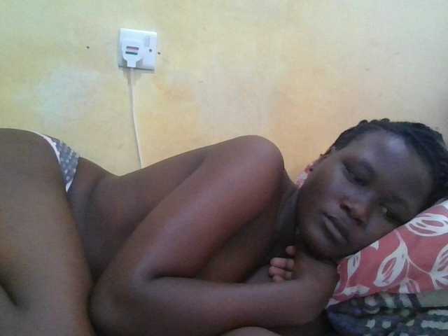 ebony-vannilah live cam on BongaCams