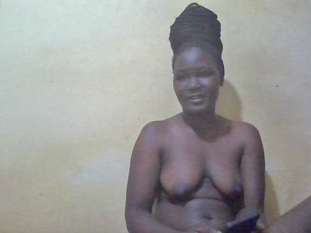 ebony-vannilah live cam on BongaCams