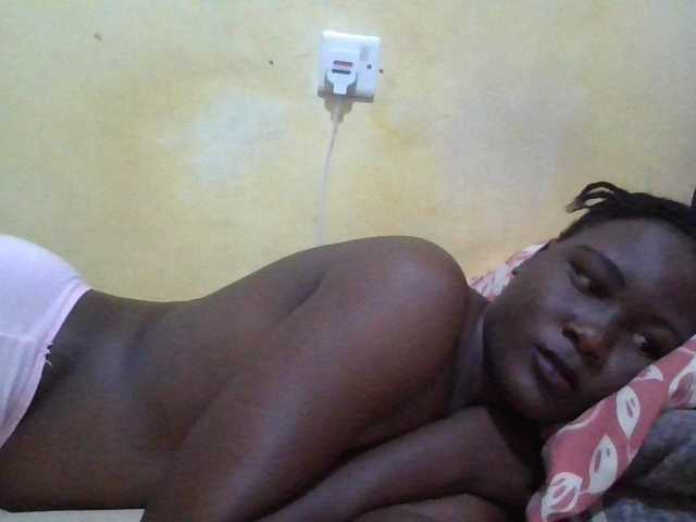 ebony-vannilah live cam on BongaCams