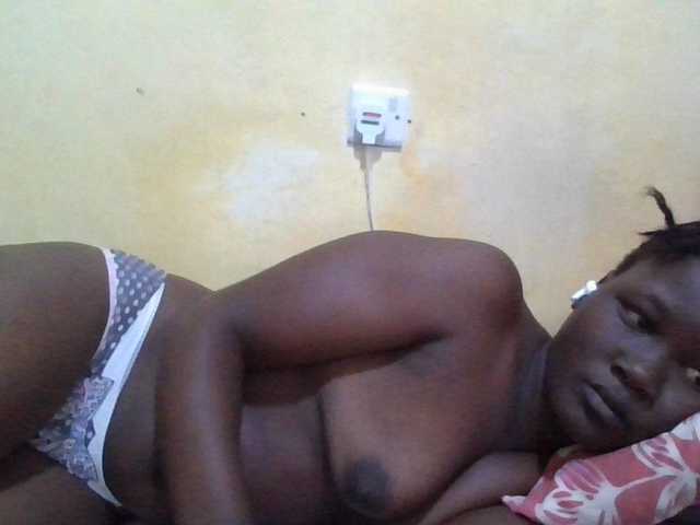 ebony-vannilah live cam on BongaCams