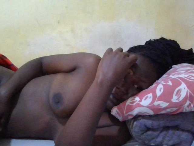 ebony-vannilah live cam on BongaCams