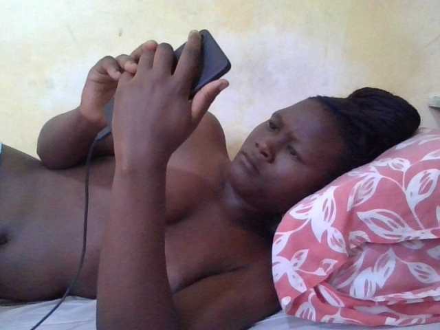 ebony-vannilah live cam on BongaCams