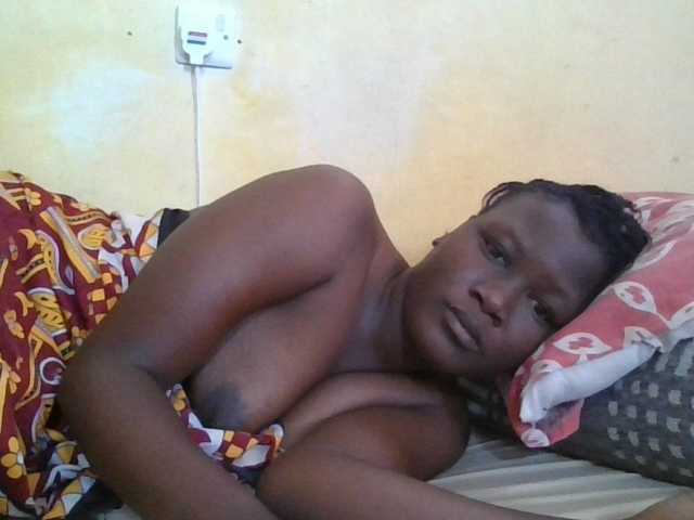 ebony-vannilah live cam on BongaCams