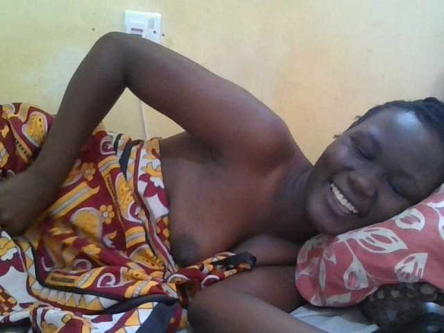 ebony-vannilah live cam on BongaCams