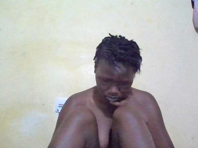 ebony-vannilah live cam on BongaCams