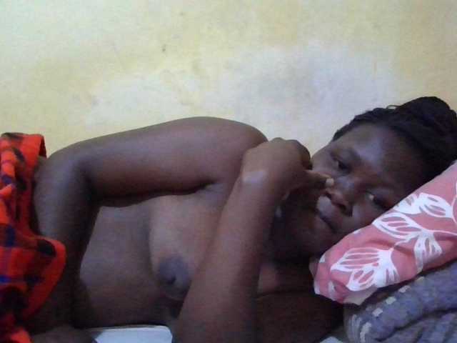 ebony-vannilah live cam on BongaCams