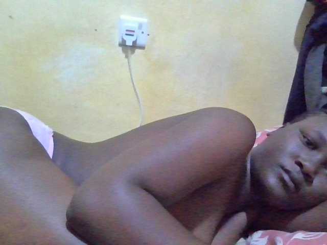 ebony-vannilah live cam on BongaCams
