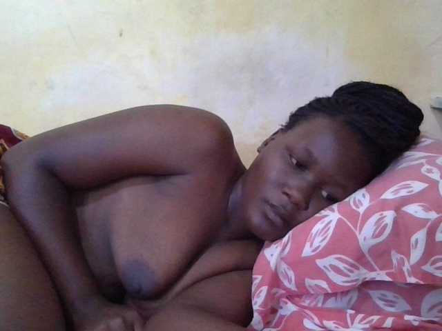 ebony-vannilah live cam on BongaCams