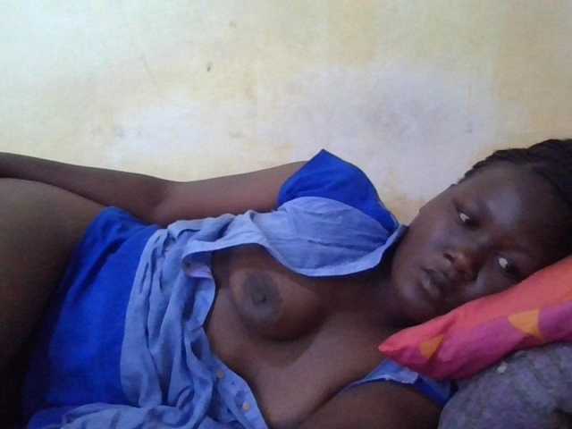 ebony-vannilah live cam on BongaCams