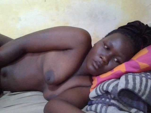 ebony-vannilah live cam on BongaCams