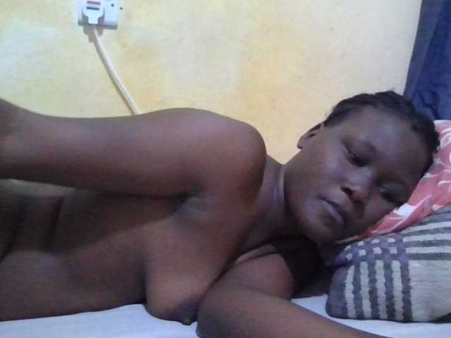 ebony-vannilah live cam on BongaCams