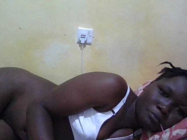 ebony-vannilah live cam on BongaCams