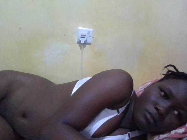 ebony-vannilah live cam on BongaCams