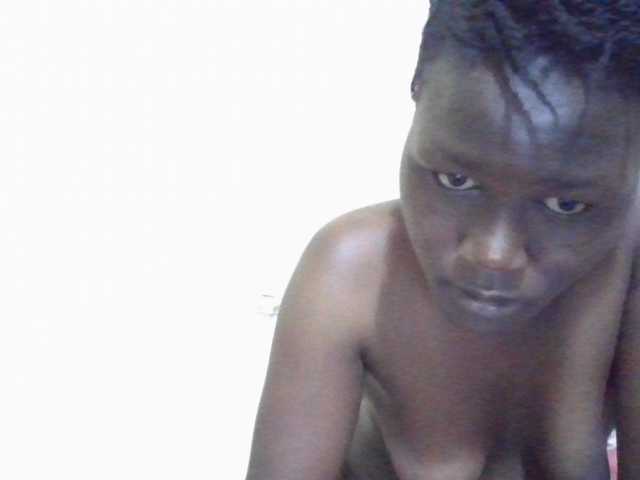 ebony-vannilah live cam on BongaCams