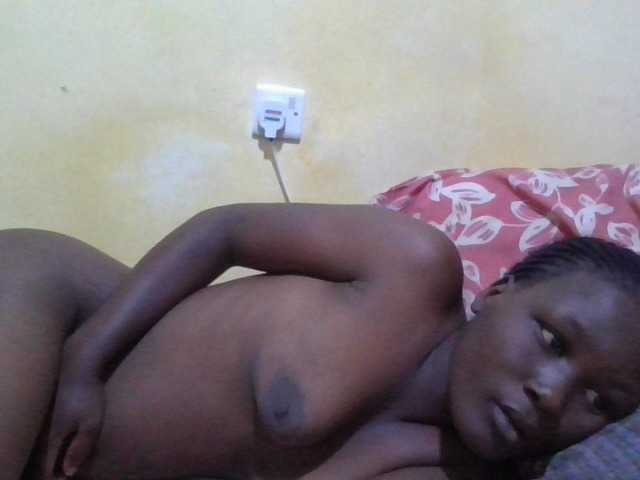 ebony-vannilah live cam on BongaCams