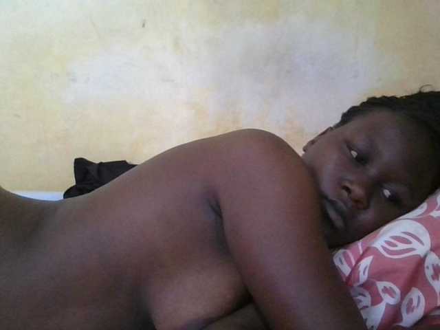 ebony-vannilah live cam on BongaCams