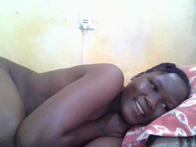 ebony-vannilah live cam on BongaCams