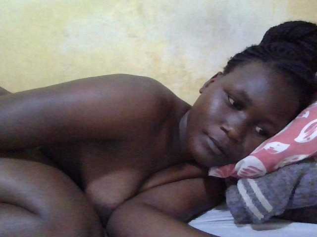 ebony-vannilah live cam on BongaCams