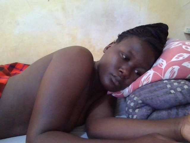 ebony-vannilah live cam on BongaCams