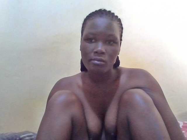 ebony-vannilah live cam on BongaCams