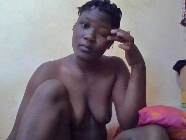 ebony-vannilah live cam on BongaCams