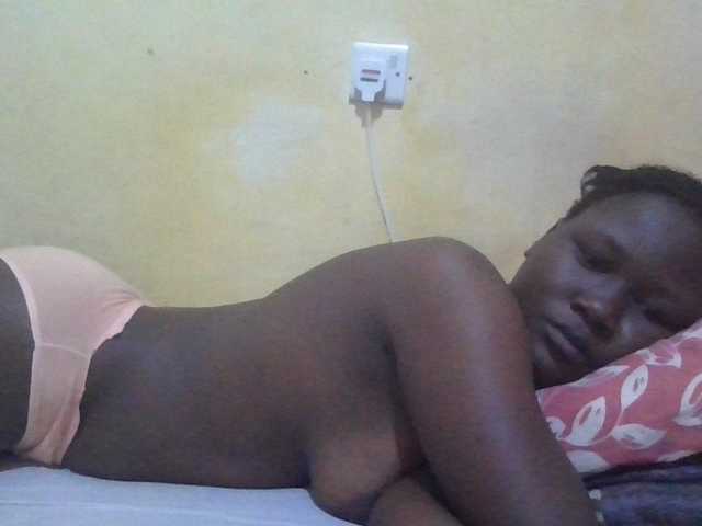 ebony-vannilah live cam on BongaCams