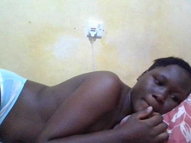 ebony-vannilah live cam on BongaCams