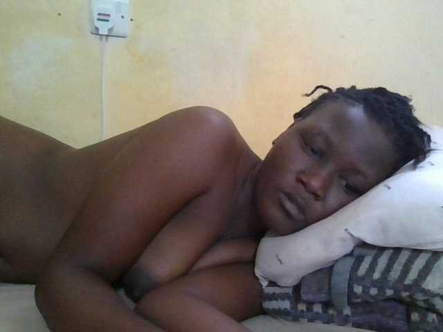 ebony-vannilah live cam on BongaCams